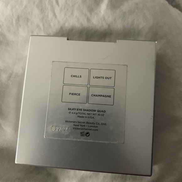 Heidi Klum VS Very Sexy Silky Eyeshadow Quad - Picture 6 of 14